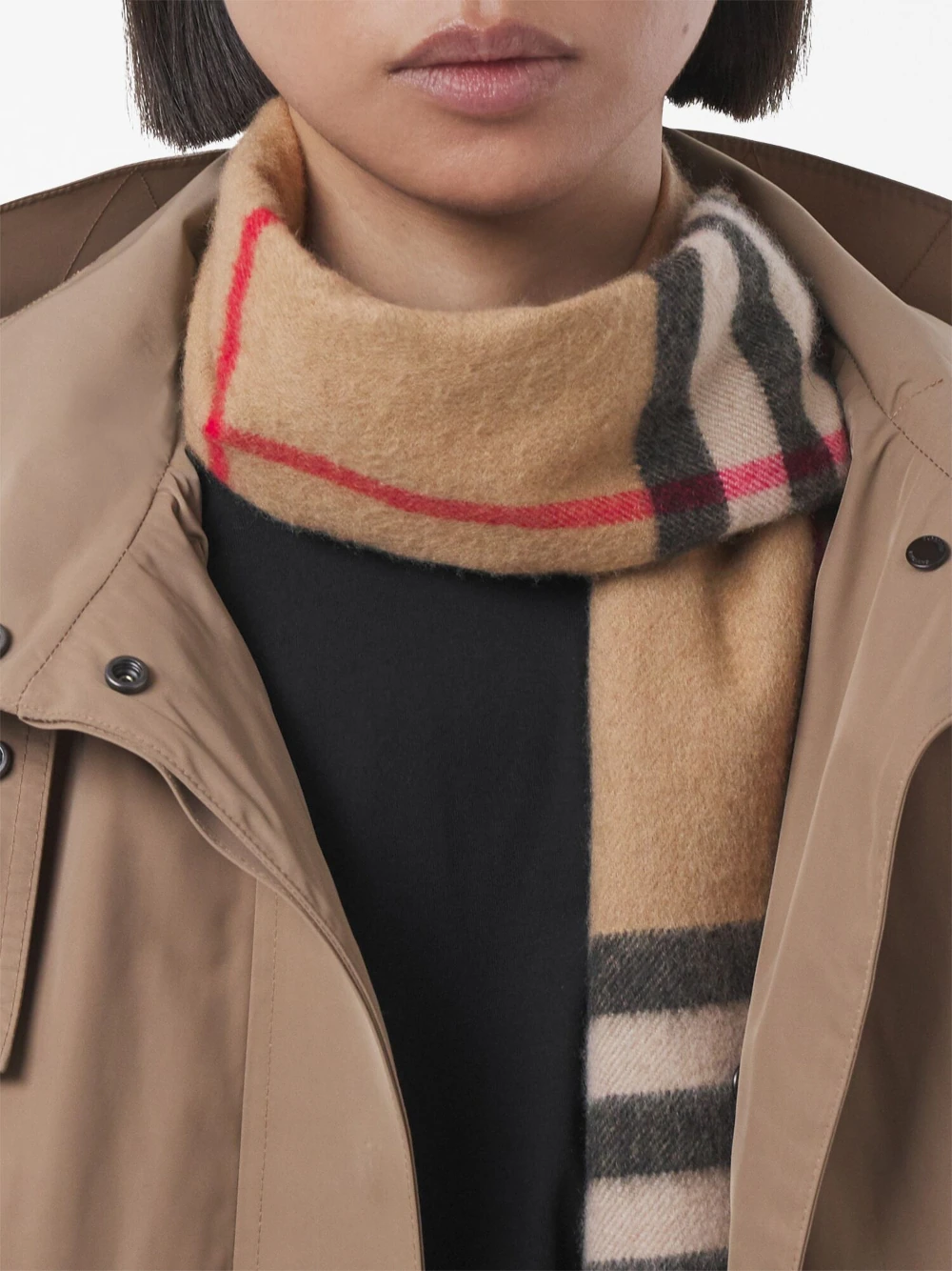 5 Winter Accessories to Level up your Outfit