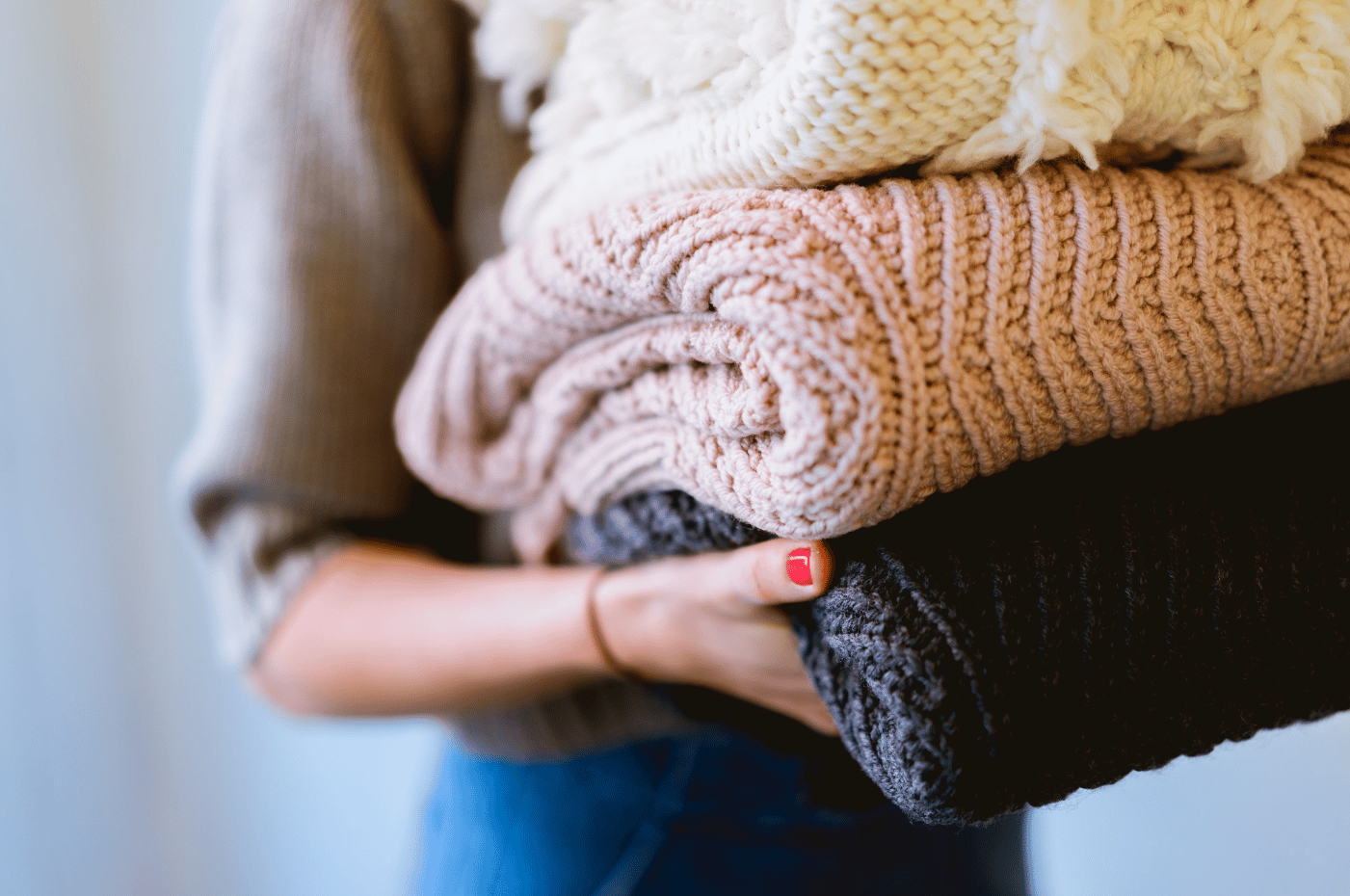 9 Sustainable Tips to Give your Outfits a Second Life