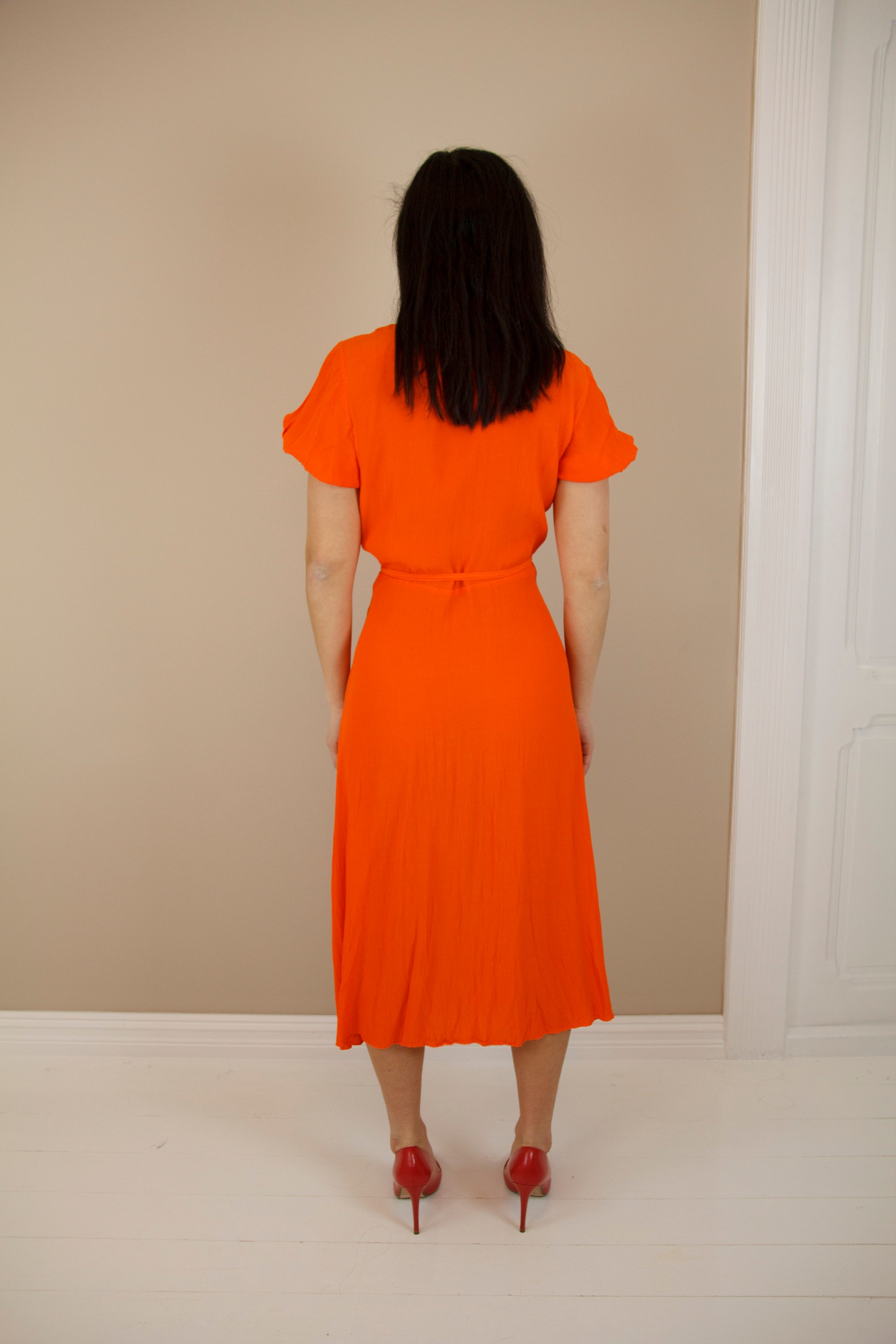 kjole_midi_orange_SFW_M_4.jpg