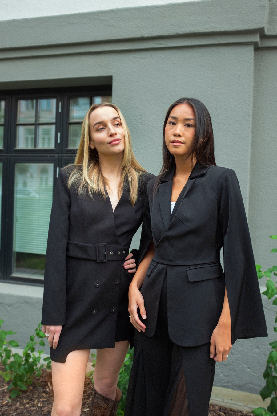 CMEO COLLECTIVE - Wrap Dress Mini